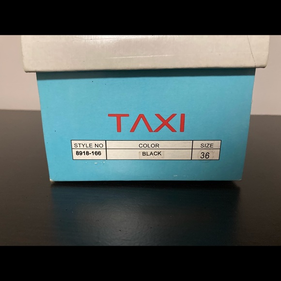 NWB Taxi Black Slip On Stilettos - Size 6 - Picture 6 of 6